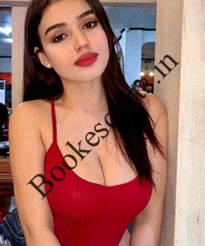 julia-russian-escort-pune-4.jpg