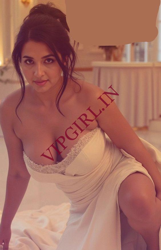 call-girls-in-lahore-14