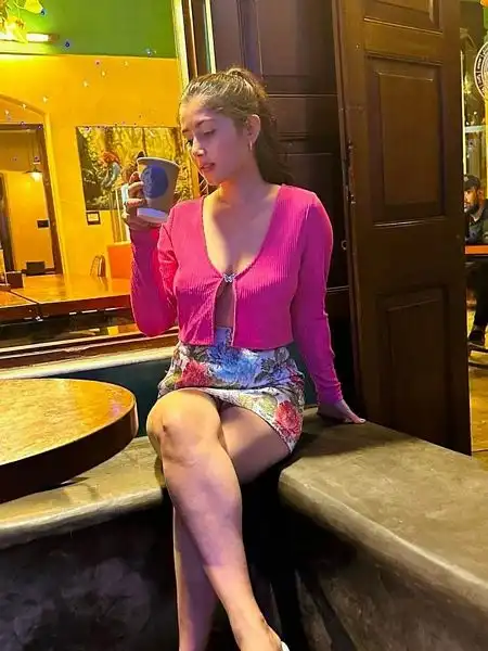 female-escorts-aerocity